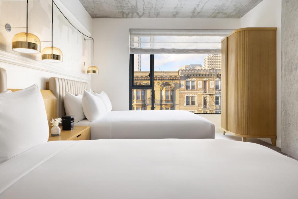 Double Queen Room interior